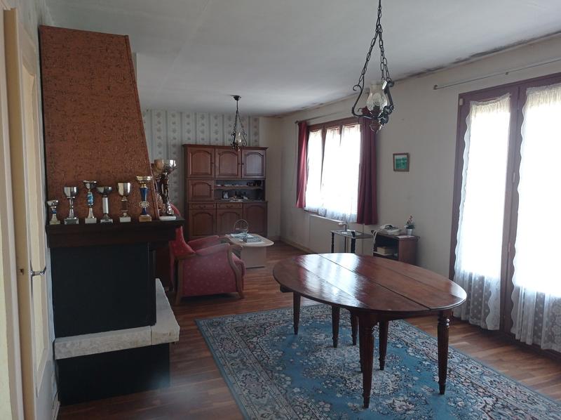 Maison - 85 m² - 5 pièces