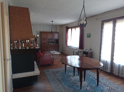 Maison - 85 m² - 5 pièces