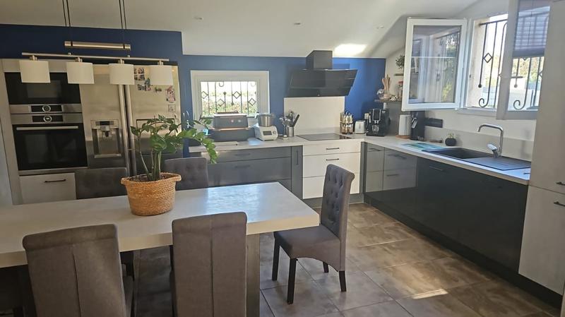 Maison - 85 m² - 4 pièces