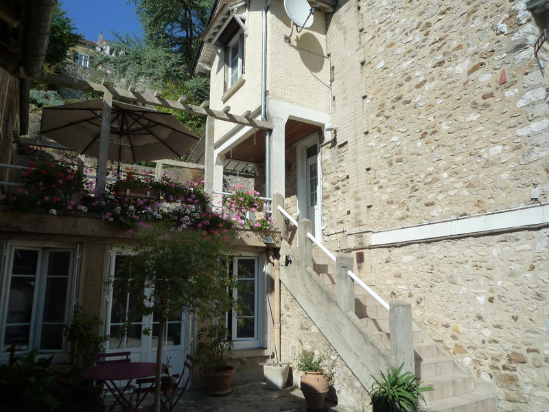 Maison - 161 m² - 6 pièces