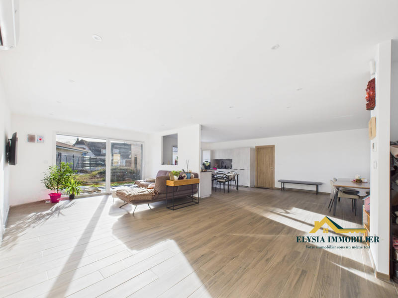 Maison - 160 m² - 6 pièces