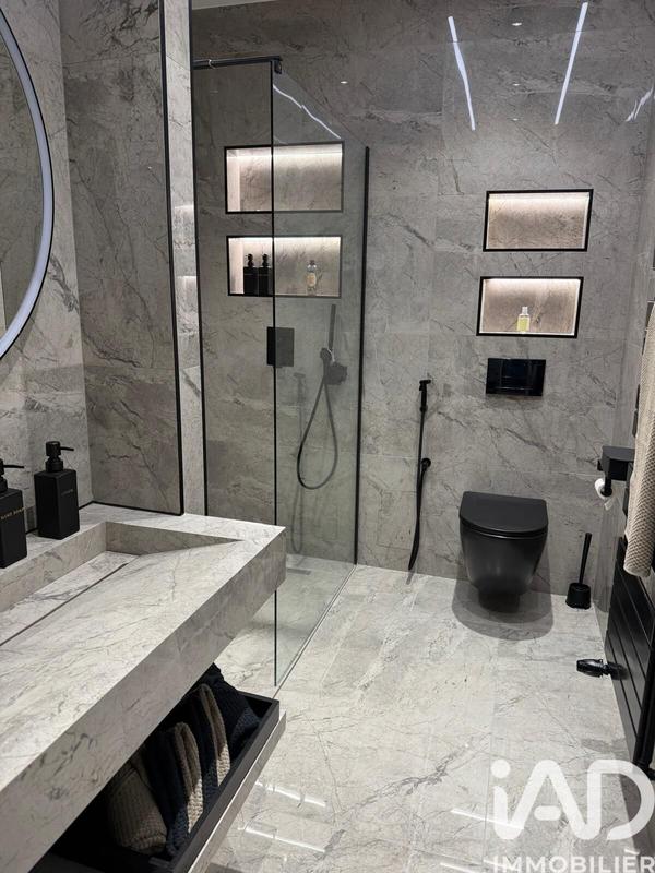 Maison - 197 m² - 6 pièces