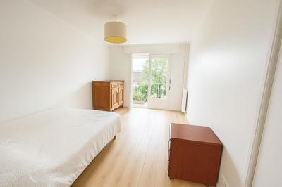 Appartement - 99 m² - 4 pièces