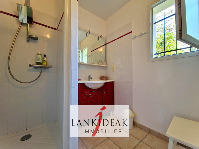 Maison - 194 m² - 6 pièces