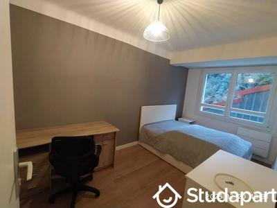 Chambre - 11 m² - 1 pièce