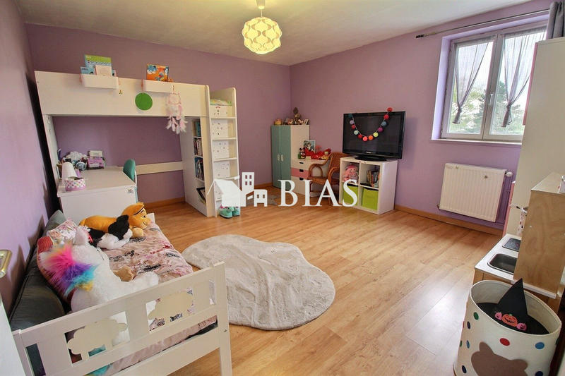 Maison - 151 m² - 5 pièces