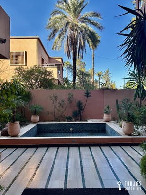 Appartement - 240 m² - 7 pièces