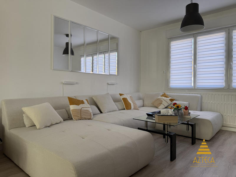 Maison - 98 m² - 5 pièces