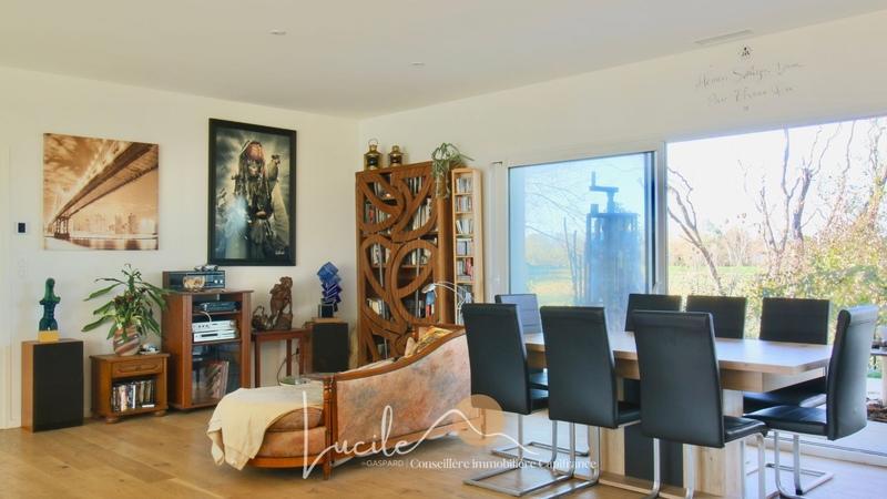 Maison - 184 m² - 6 pièces