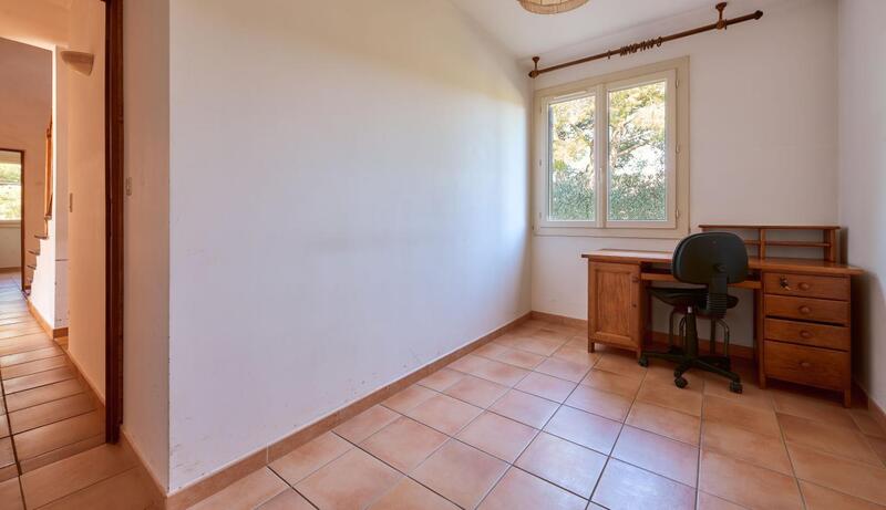 Maison - 181 m² - 6 pièces