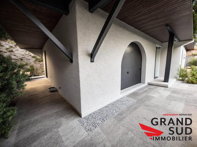 Maison traditionnelle - 107 m² - 5 pièces