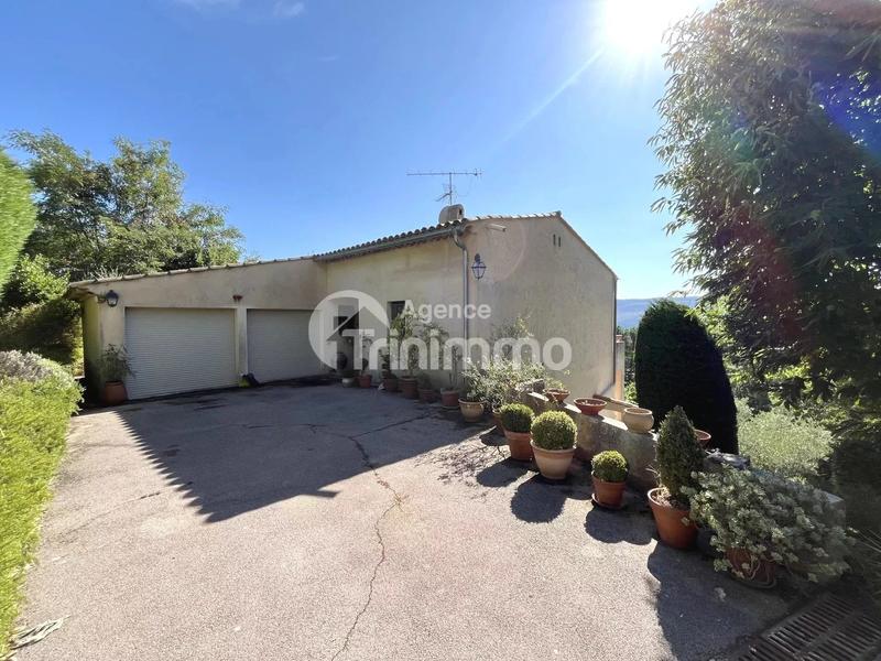 Maison - 195 m² - 6 pièces