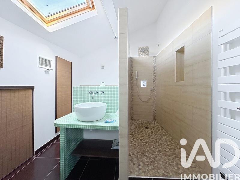 Maison de ville - 200 m² - 4 pièces