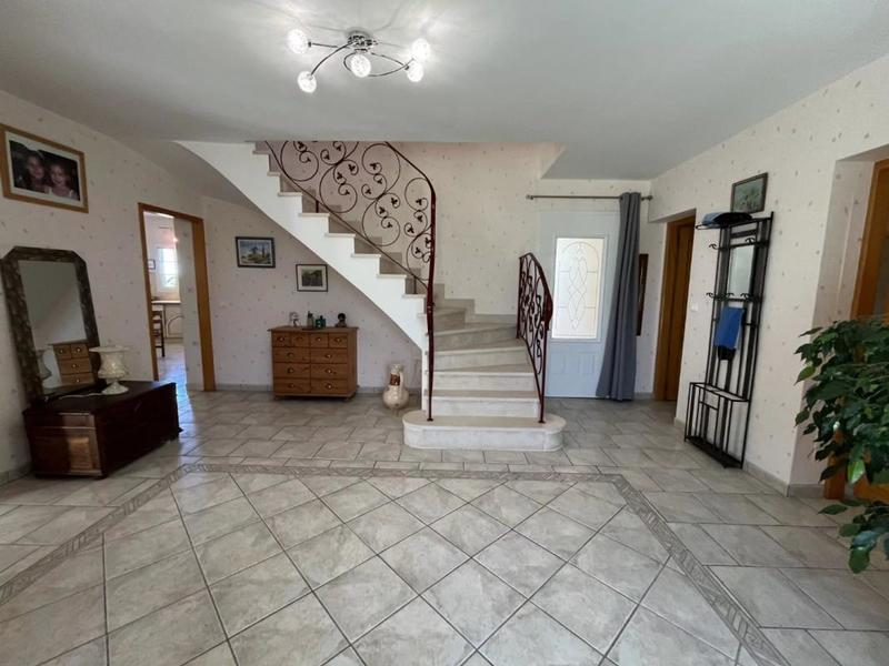 Villa - 230 m² - 5 pièces