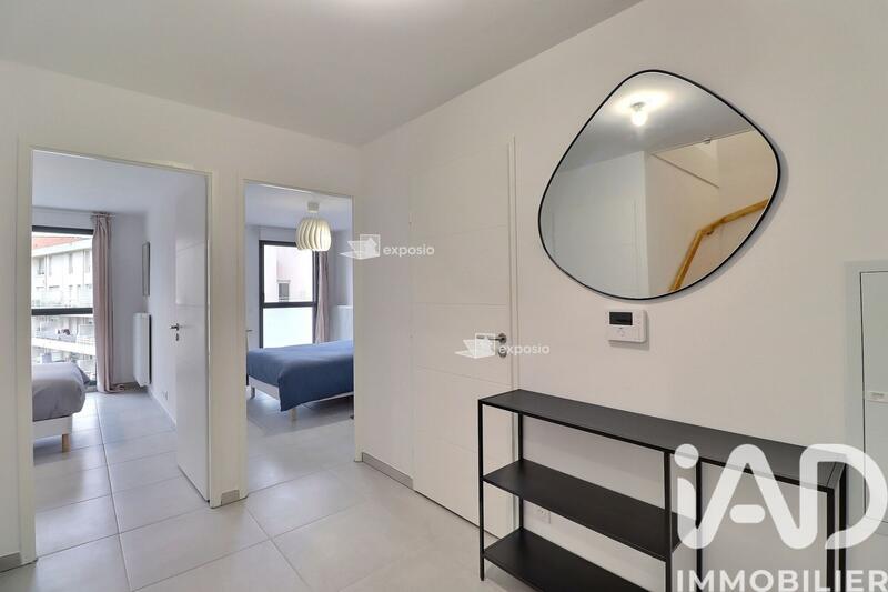 Appartement - 90 m² - 4 pièces