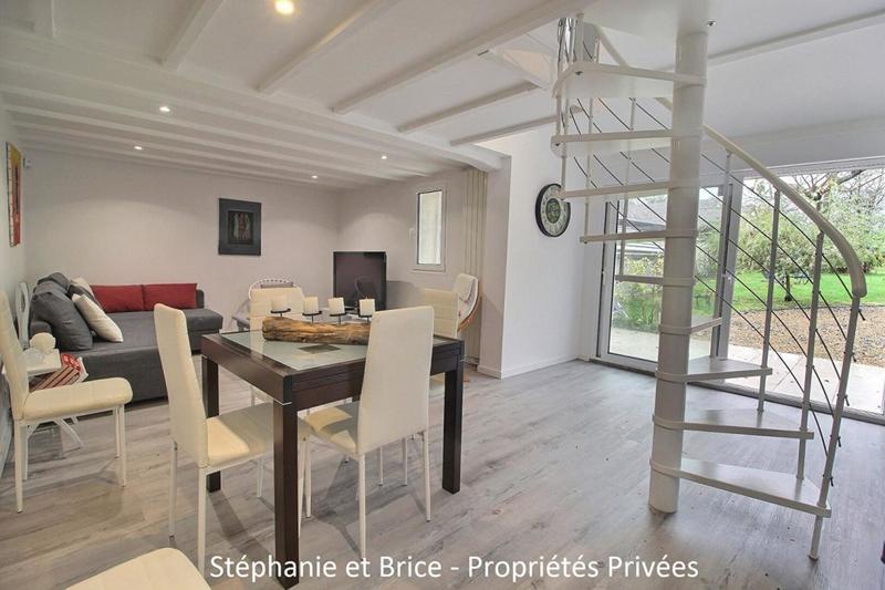 Maison - 180 m² - 8 pièces