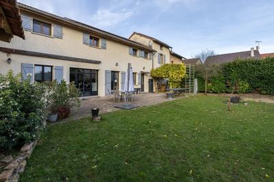 Maison - 186 m² - 7 pièces