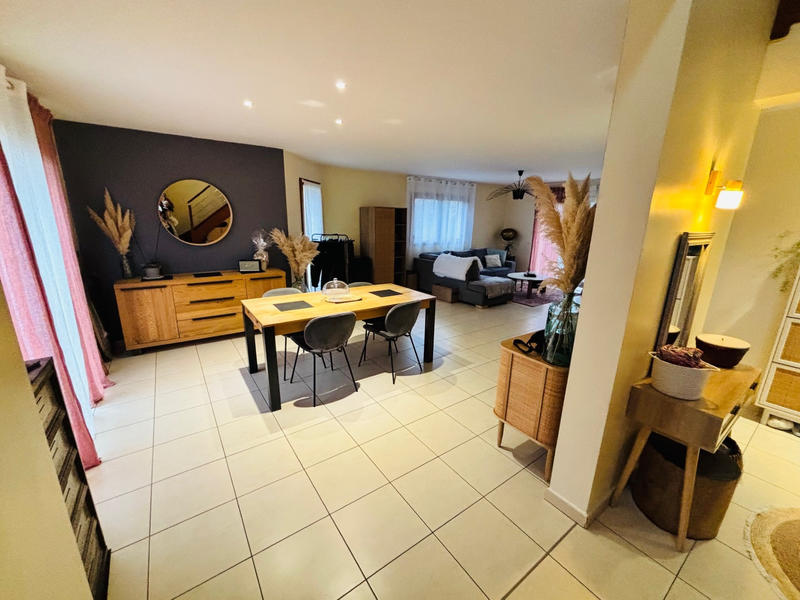 Maison - 160 m² - 7 pièces