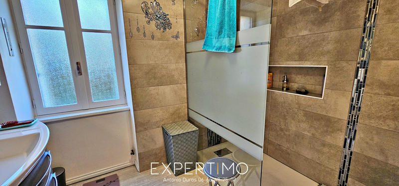 Propriété - 112 m² - 11 pièces