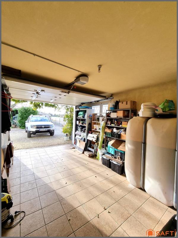 Maison - 218 m² - 9 pièces