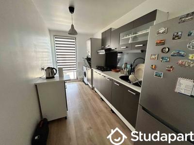 Chambre - 11 m² - 1 pièce