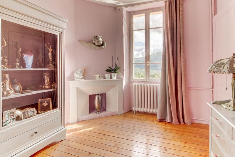 Maison de maîtres - 368 m² - 12 pièces