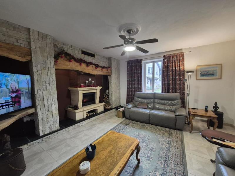 Maison - 206 m² - 6 pièces