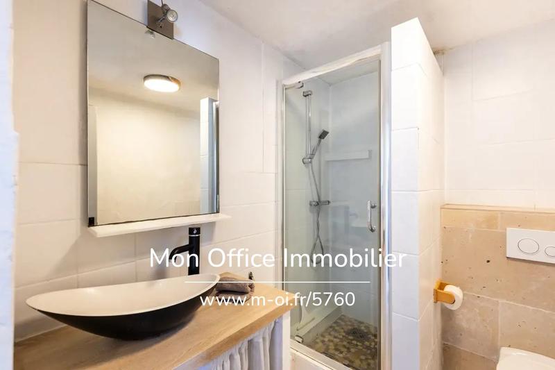 Maison - 230 m² - 8 pièces