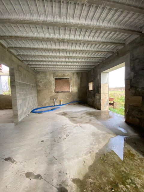 Maison - 270 m² - 5 pièces