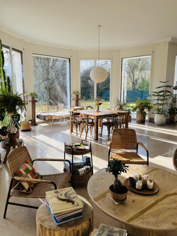 Maison d'architecte - 304 m² - 9 pièces