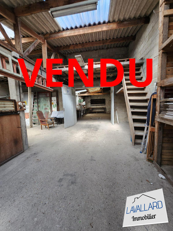 Parking / Garage - 132 m²