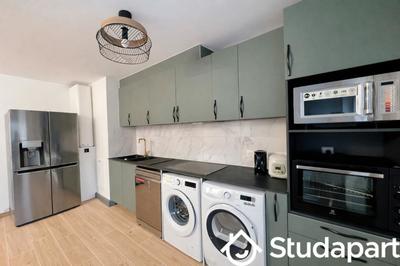 Chambre - 11 m² - 1 pièce