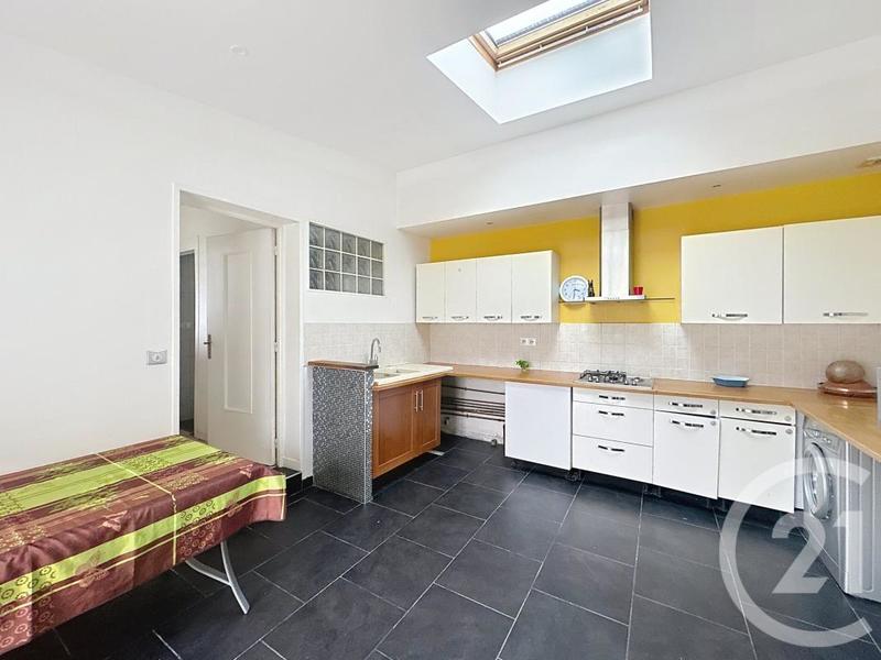 Maison - 83 m² - 4 pièces