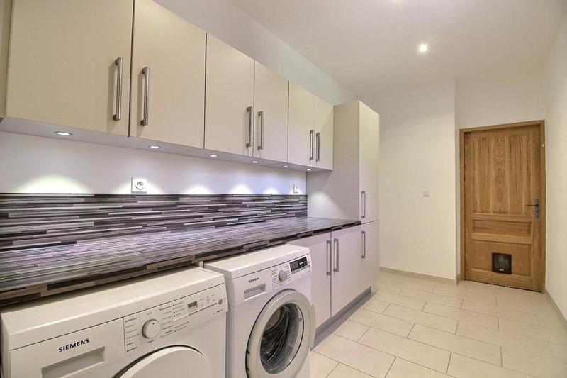 Villa - 198 m² - 7 pièces