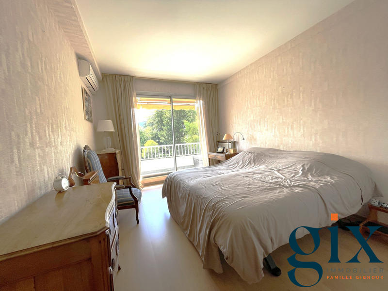 Appartement - 123 m² - 5 pièces