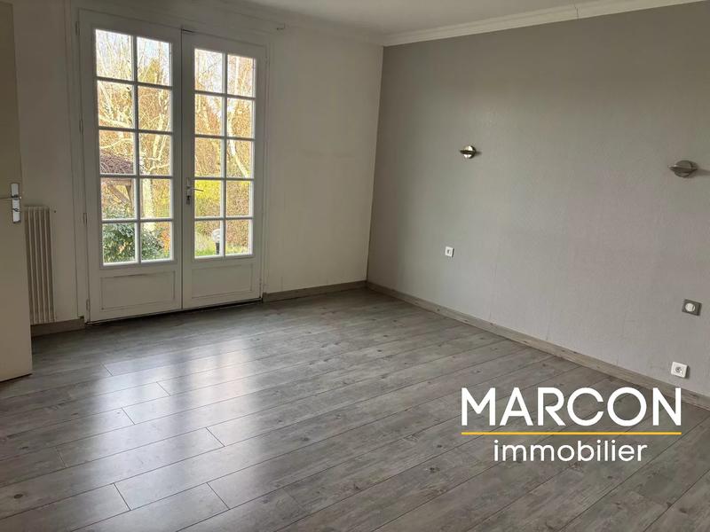 Propriété - 277 m² - 12 pièces