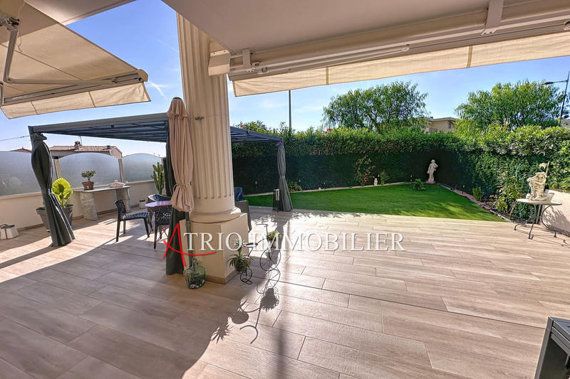 Appartement - 94 m² - 4 pièces