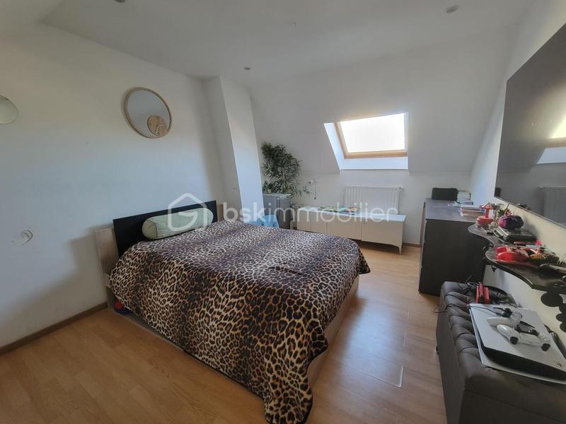 Pavillon - 124 m² - 7 pièces