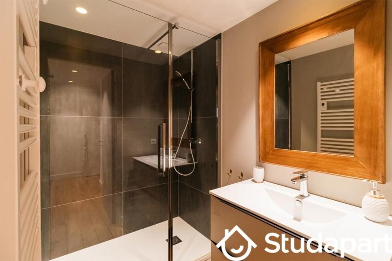 Appartement - 80 m² - 3 pièces