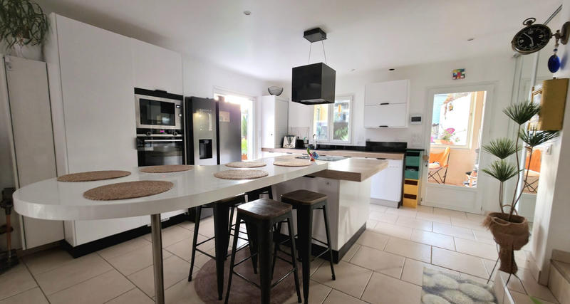 Villa - 175 m² - 5 pièces