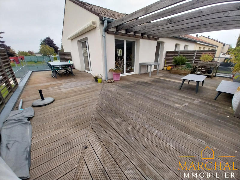 Maison traditionnelle - 205 m² - 7 pièces