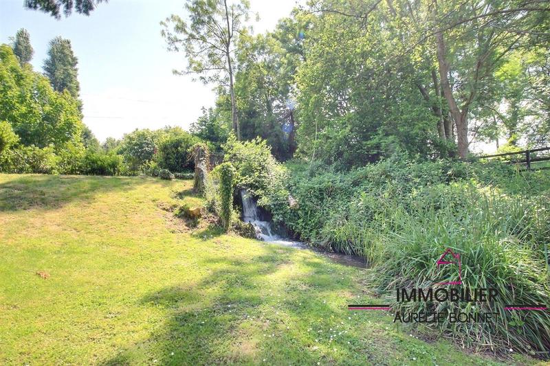 Maison - 325 m² - 15 pièces