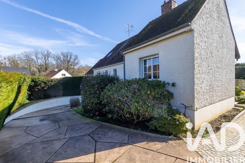 Maison - 163 m² - 9 pièces