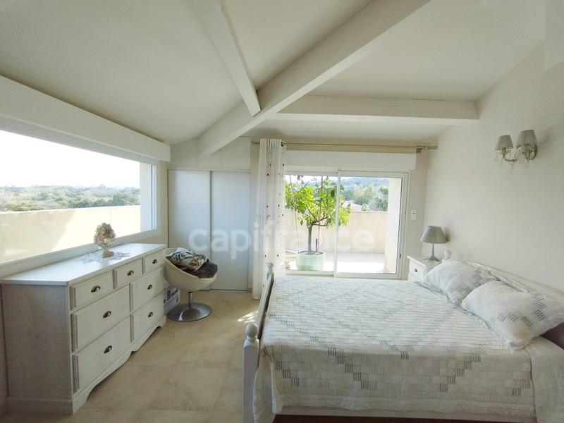 Appartement - 150 m² - 5 pièces