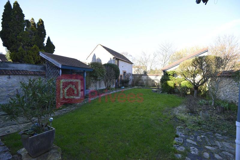 Maison - 180 m² - 9 pièces