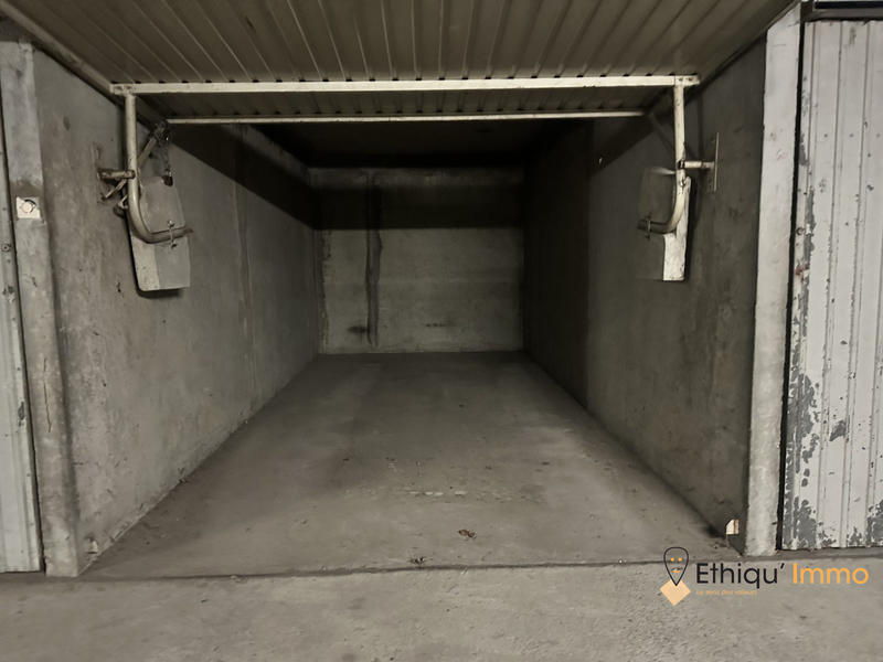 Parking / Garage - 16 m²