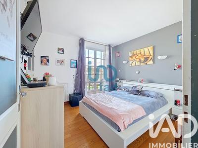 Maison - 97 m² - 5 pièces