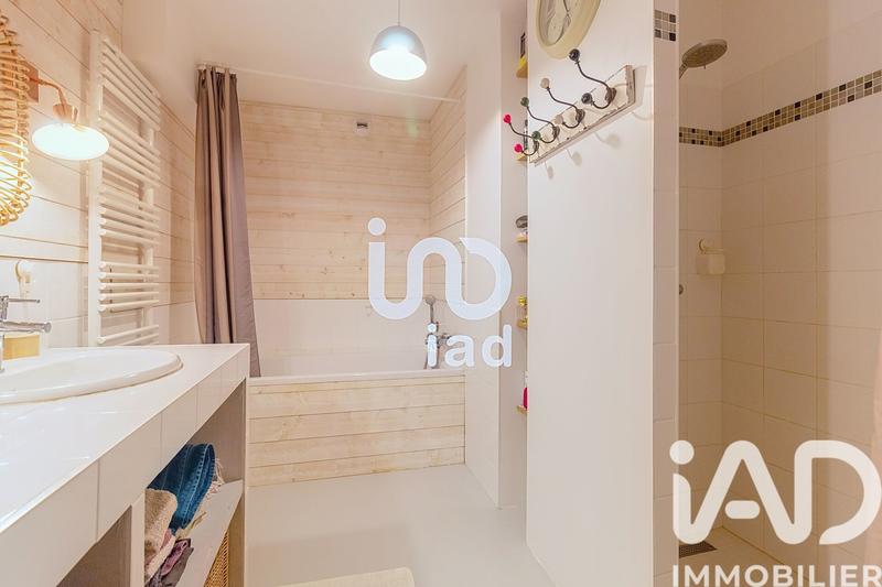 Maison - 196 m² - 7 pièces