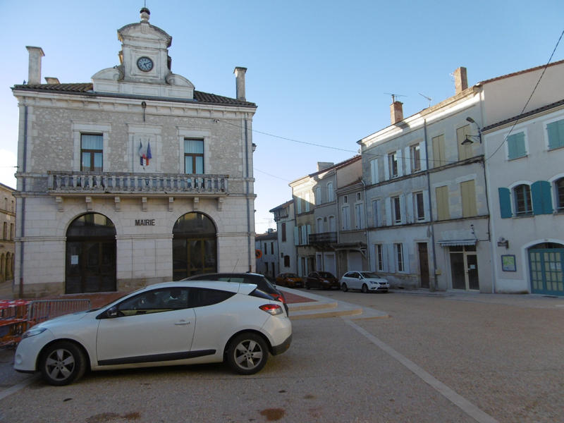 Maison de village - 200 m² - 7 pièces