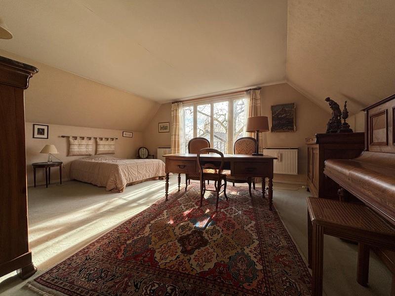 Maison - 173 m² - 7 pièces